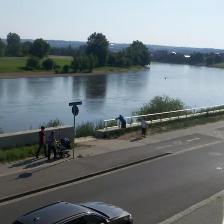 Ambiente-an-der-elbe-wohnung-og Apartament